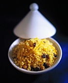 Couscous with chick-peas and raisins
