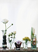 Blumen in Vasen
