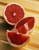 Pink grapefruit, cut open