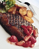 Steak mit Erdbeeren