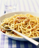 Spaghetti alla carbonara (Pasta with bacon & egg sauce, Italy)
