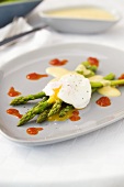 Green asparagus with poached egg