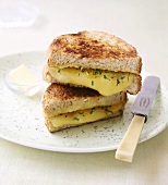 Toasted cheese sandwiches with chutney and parsley