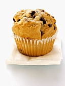 Chocolate Chip Muffin auf Serviette