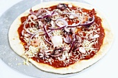 Pizza mit Meeresfrüchten (ungebacken)