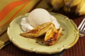 Caramelised bananas with a scoop of vanilla ice cream