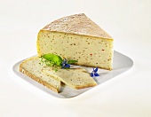 Lariano Speziato (Italian cheese)