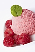 Raspberry ice cream