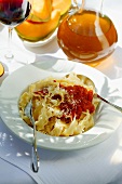 Pasta mit Tomatensauce und Parmesan