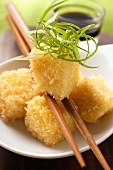 Panierter Tofu mit Frühlingszwiebelstreifen (Japan)