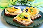 Open turkey sandwiches with fruit