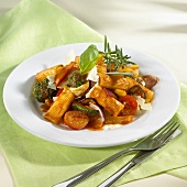 Rigatoni with vegetables and herbs