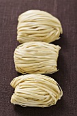 Dried egg noodles