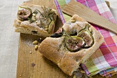 Focaccia with figs, rosemary and pine nuts