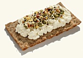 Crispbread with cottage cheese and sprouts