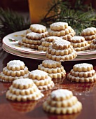 Terrassenplätzchen mit Himbeermarmelade