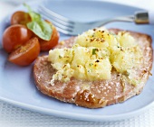 Gammon with pineapple and cheese (UK)