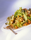 Mixed leaf salad with fried chanterelle mushrooms