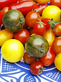 A plate of various tomatoes (close-up)