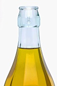 Flaschenhals einer Olivenölflasche