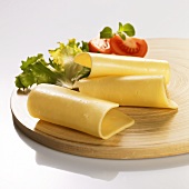 Cheese board with lettuce and tomato