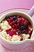 Rice pudding with berries