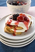 Waffles with cream and berries (USA)