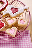 Heart-shaped biscuits for Valentine's Day on cake rack