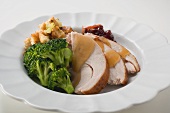 Turkey breast with broccoli, bread stuffing & cranberries