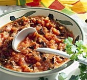 Tomato sauce with olives and capers