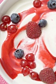 Yoghurt with fresh berries (close-up)