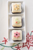 Three petit fours for Christmas (overhead view)