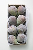 Fresh figs in box