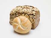 Wholemeal bread and bread roll