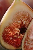 Halved fig (close-up)