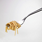 Spaghetti auf Gabel