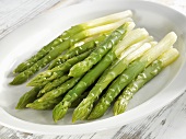 Cooked green asparagus