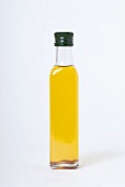 Eine Flasche Arganöl
