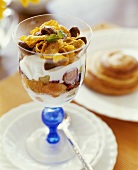 Yoghurt with fruit and cornflakes
