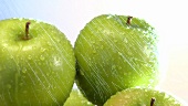 Washing green apples