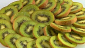 Kiwi fruit slices arranged in a circle