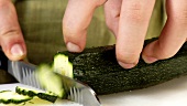 Slicing a courgette