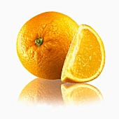 Orange und Orangenschnitz