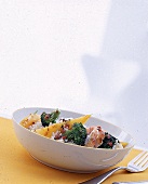 Reis-Salat mit Hähnchenfilet 