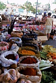 Gewürzhandel auf dem Markt in St. Francois