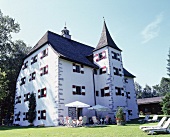 " Schloß Prielau" in Zell am See mit Restaurant.