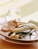 Spargel mit Hähnchenbrust und Kerbelrahm