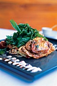 Thailand , Restaurant Betelnut, Strandkrabben mit frittiertem Basil.