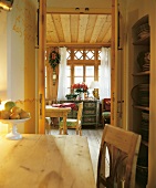 Weihnachtliche geschmückter Wohnraum von Monika Winter