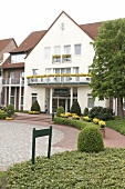 Marriott Treudelberg-Hotel-Hamburg Hausfront Eingang